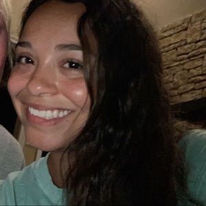 Meet your Posher, Lexi